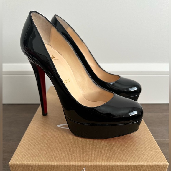Christian Louboutin Size 38.5 black patent high heeled Bianca shoe - Picture 1 of 8